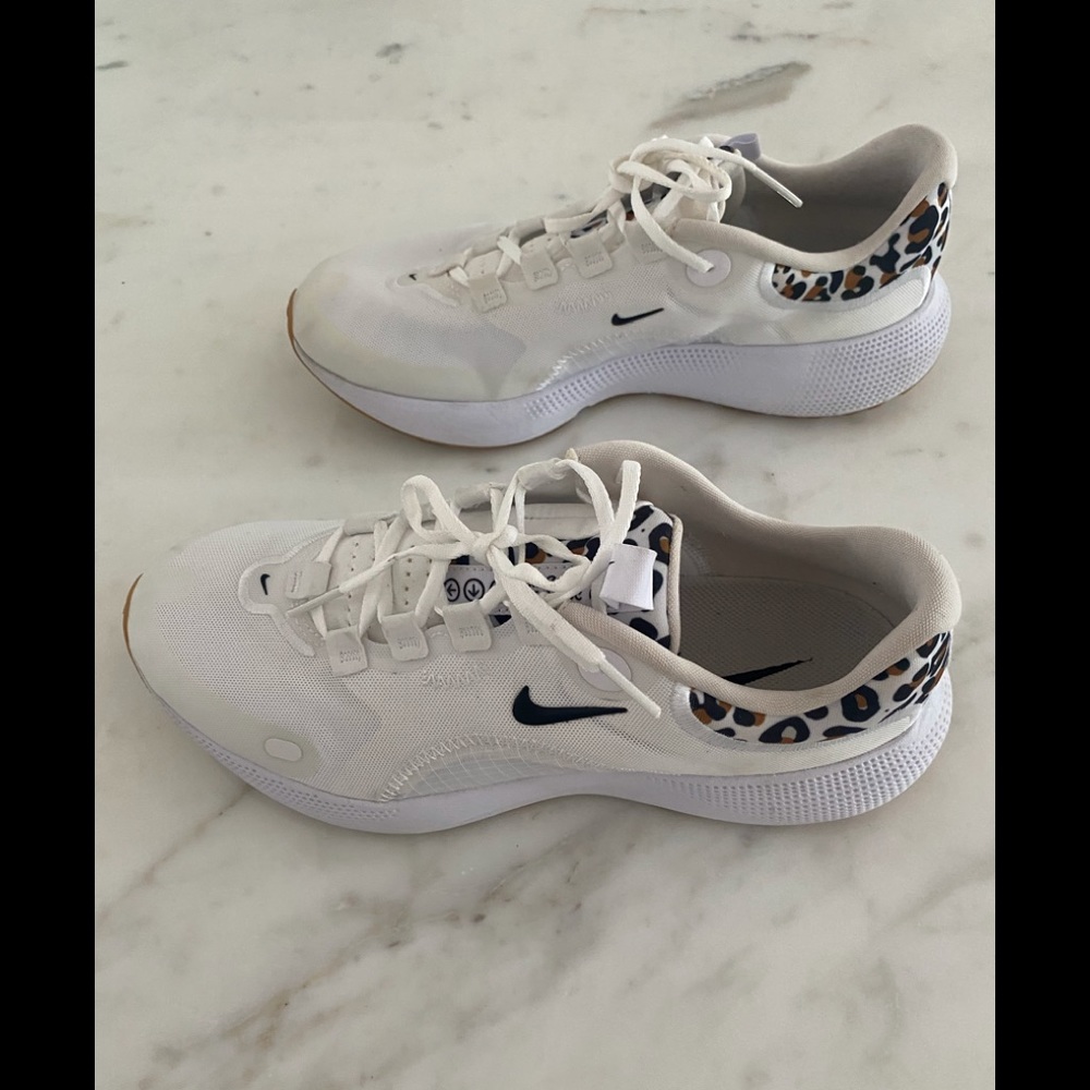 Ladies Nike React Infinity run Flyknit  sneakers